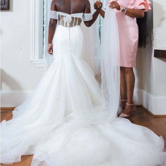 Allure Bridal Style 9719 - Picture 2 of 8